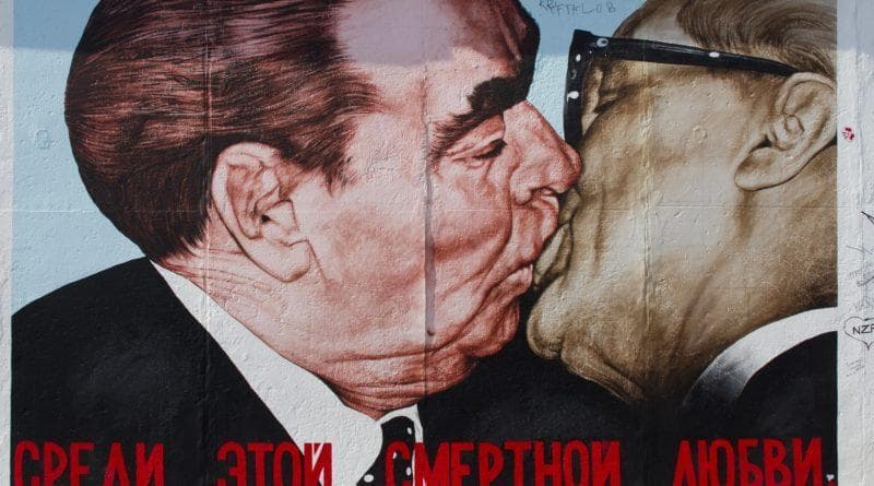 muro di berlino murales